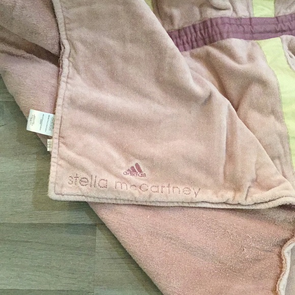 Stella McCartney Adidas beach towels - Picture 4 of 6